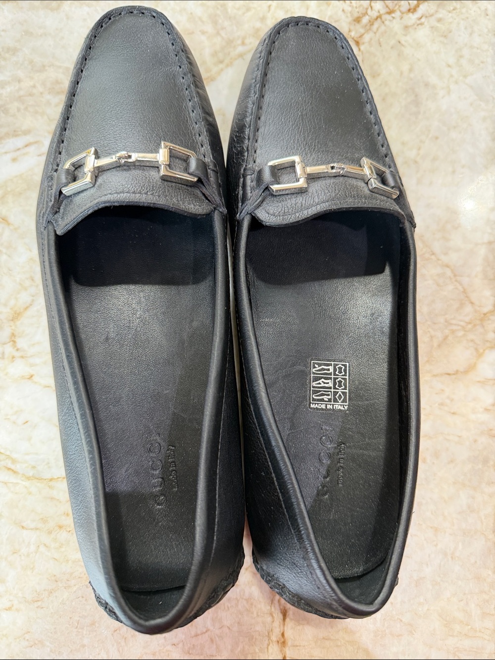 Gucci Black Leather Loafers with Silver Horsebit Detail - Picture 2 of 5